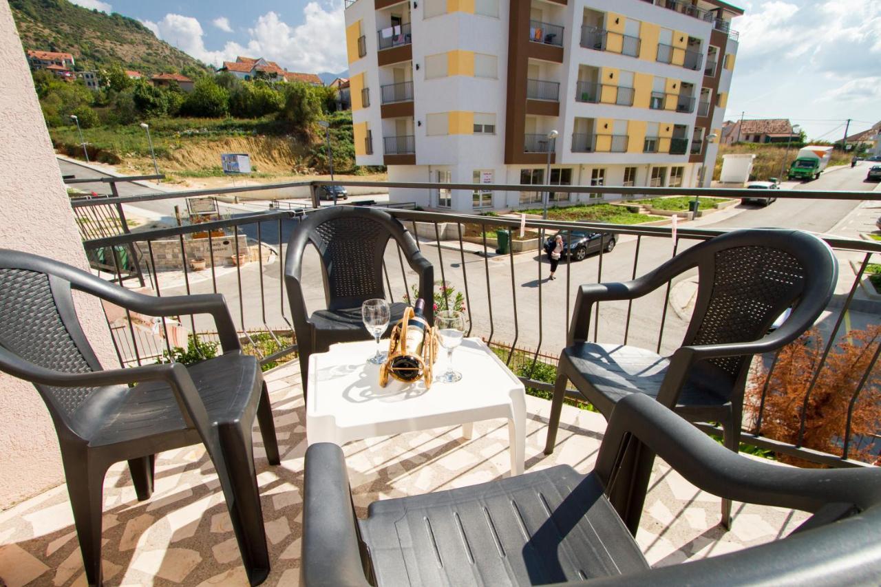 Belane Apartments Tivat Exteriér fotografie