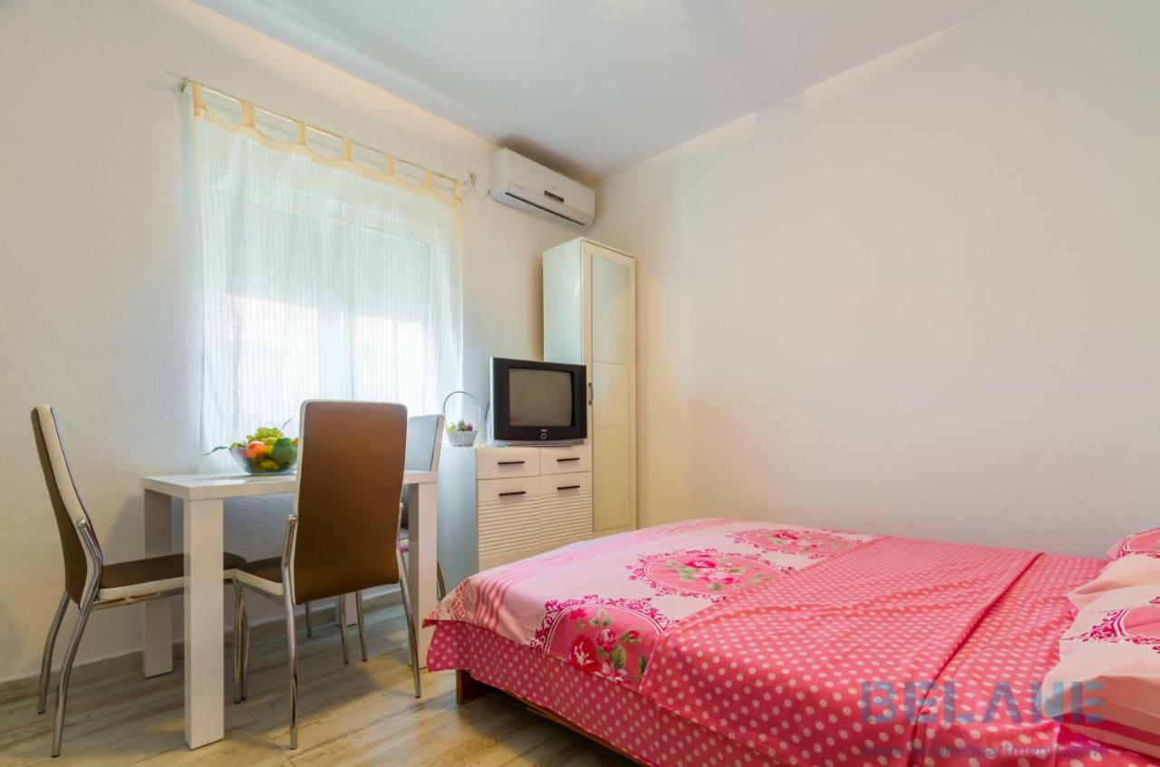 Belane Apartments Tivat Exteriér fotografie